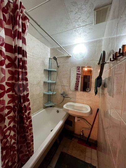 Комната 10 м² в 3-к., 5/9 эт.