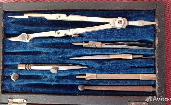 Готовальня старинная