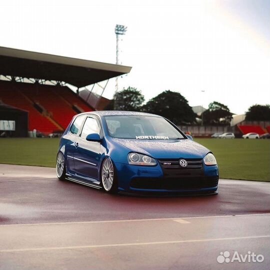 VW Golf R32 (кузов Kyosho mini-z)