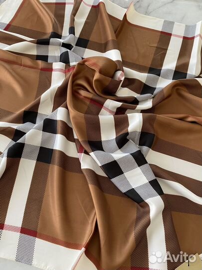 Платок шелковый Burberry коричневый