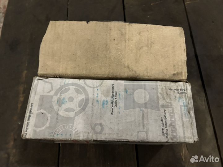 Колодки стояночного тормоза Mercedes