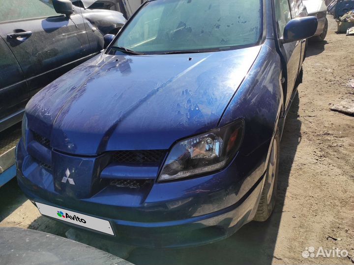Mitsubishi Outlander 2.4 AT, 2003, битый, 159 000 км