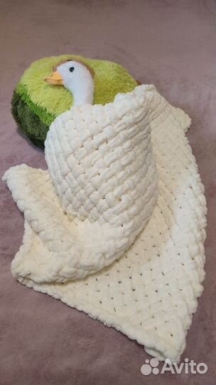 Плед детский плюшевый вязаный 81х78