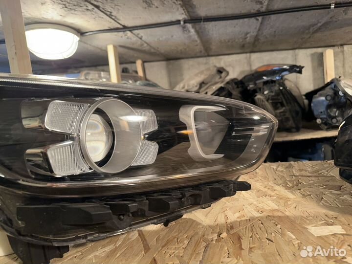 Фара правая Kia Cerato 4 2018-2021