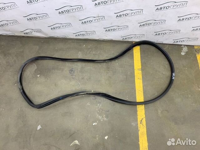 Уплотнитель двери передний левый Land Rover Range