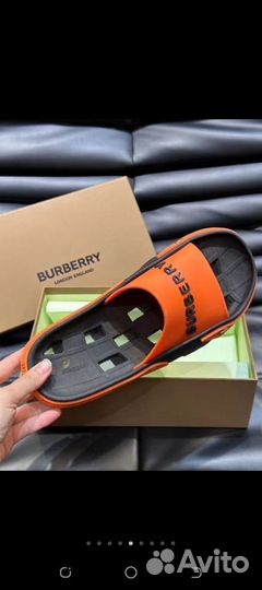 Шлепанцы Burberry