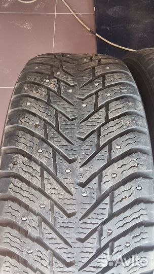 Nokian Tyres Hakkapeliitta 8 SUV 225/60 R17