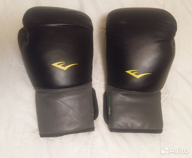 Боксерские перчатки 12 oz everlast
