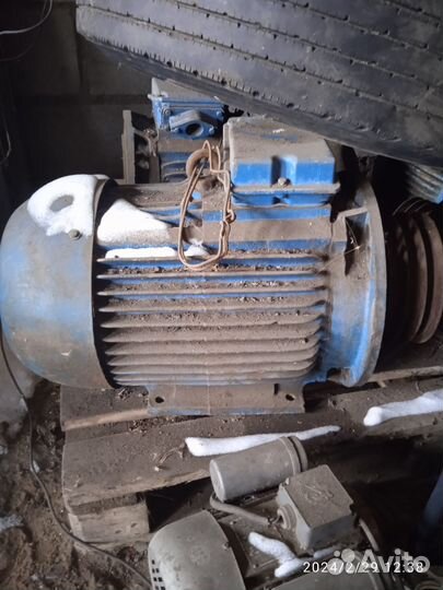 Электродвигатель 380 18,5киловат