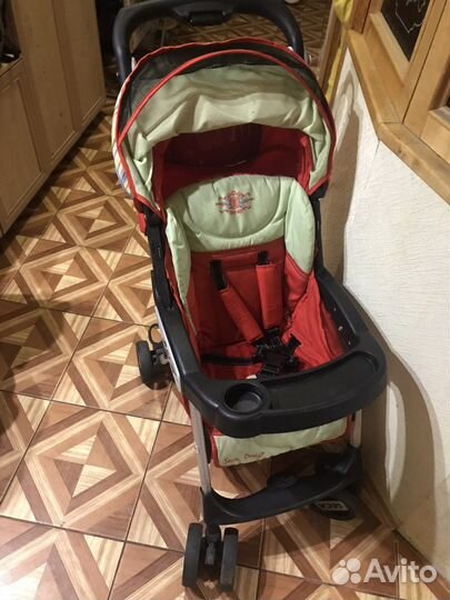 Прогулочная коляска