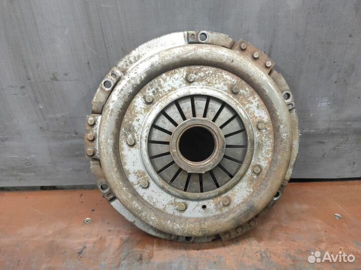 Корзина сцепления Mercedes OM601 230d