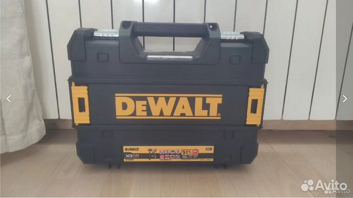 Ударная дрель-шуруповерт dewalt DCD999NT