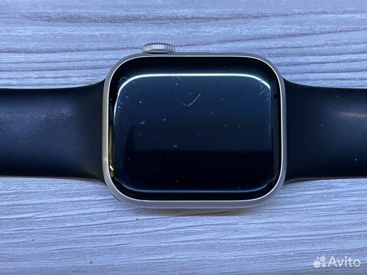 Apple watch series 7 starlight