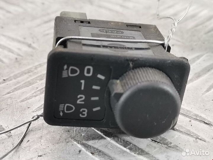 Кнопка корректора фар Nissan Almera Tino V10 рест