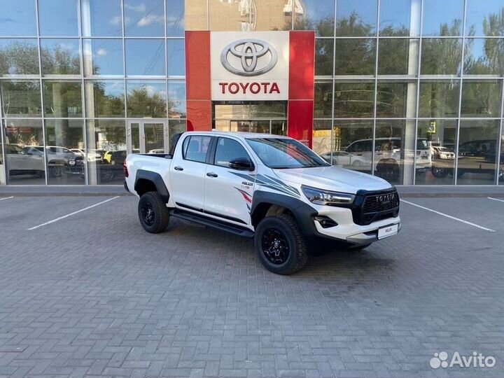 Toyota Hilux 2.8 AT, 2024
