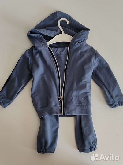 Спортивный костюм