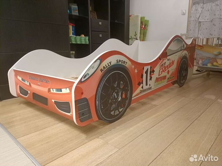 Детская кровать машина бу