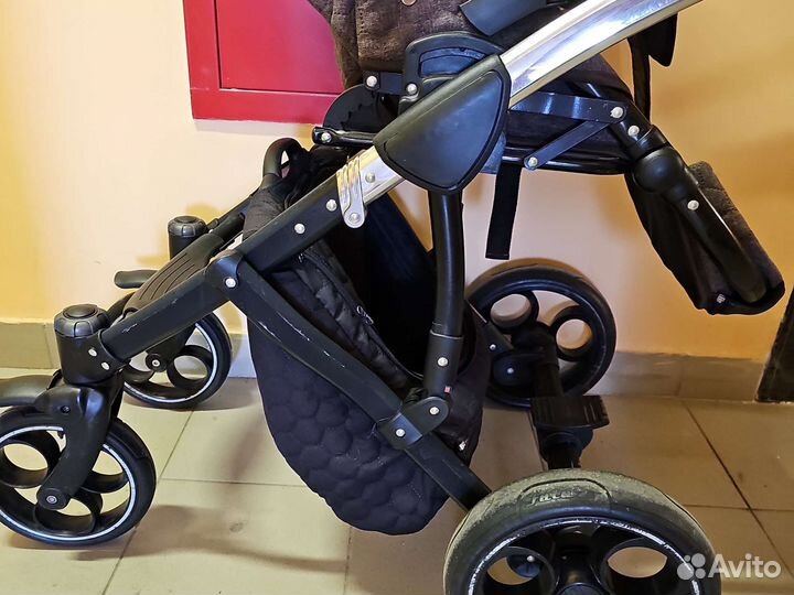 Коляска 3 в 1