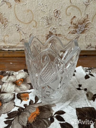 Хрустальная ваза