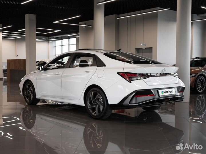Hyundai Elantra 1.5 CVT, 2024, 114 км