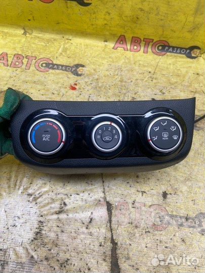 Блок управления климат-контролем Kia Rio G4FA 2015