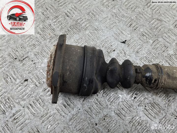 Полуось передняя левая б/у Audi A6 C5 (1997-2005) 4B0407271C