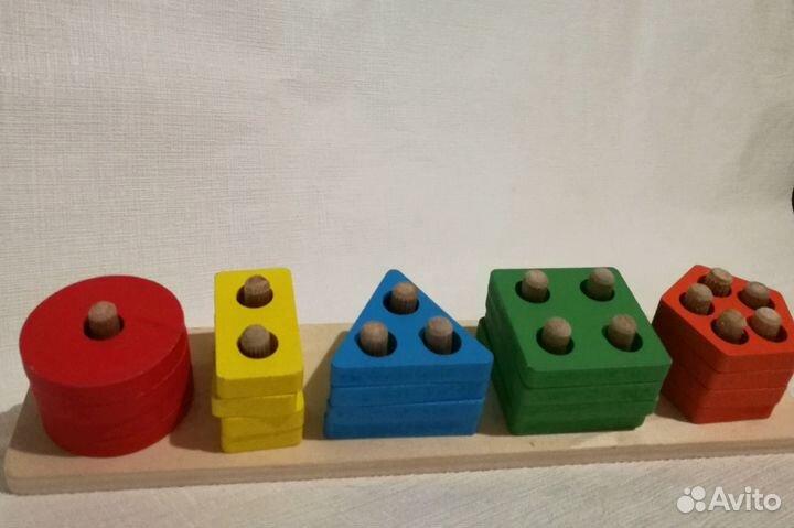 Развивающие игрушки много