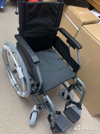 Коляска инвалидная новая