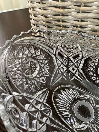 Роскошная хрустальная ваза–ладья. Германия