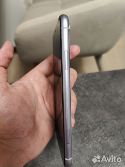 iPhone 11, 256 ГБ