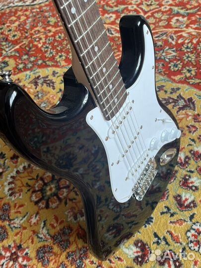 Fender squier bullet trem BLK с чехлом