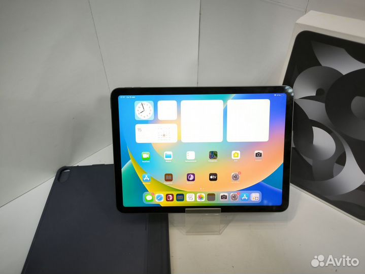 Планшет без SIM-карты Apple iPad Air 5 Wi-Fi 8/64G