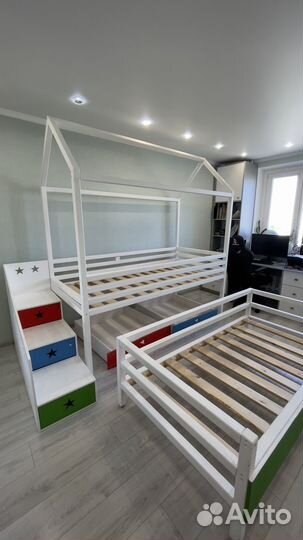 Детские кровати Домик + 1 матрас Ormatek (90/180)