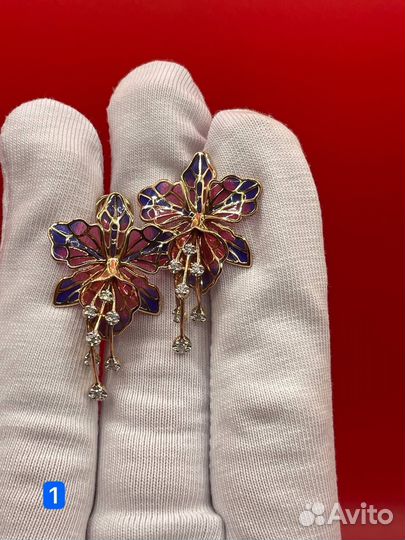 Золотые серьги с бриллиантами проба 585