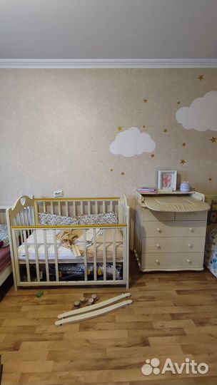 Кровать детская и комод можга