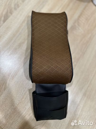 Подлокотник для автомобиля