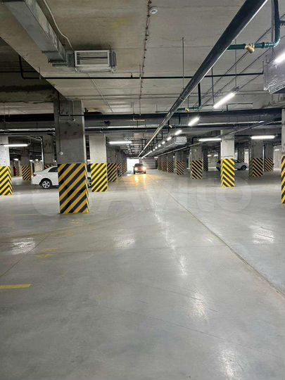 Машиноместо, 13 м²