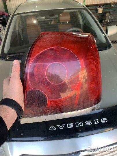 Стоп сигнал avensis