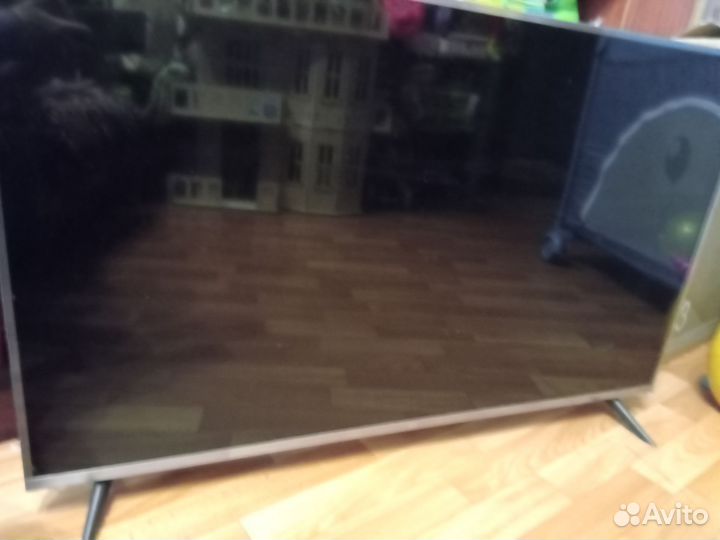 Телевизор SMART tv с wifi 43 дюйма на запчасти