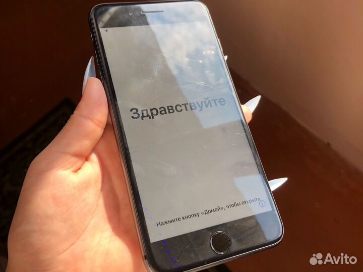 iPhone 8 Plus, 128 ГБ