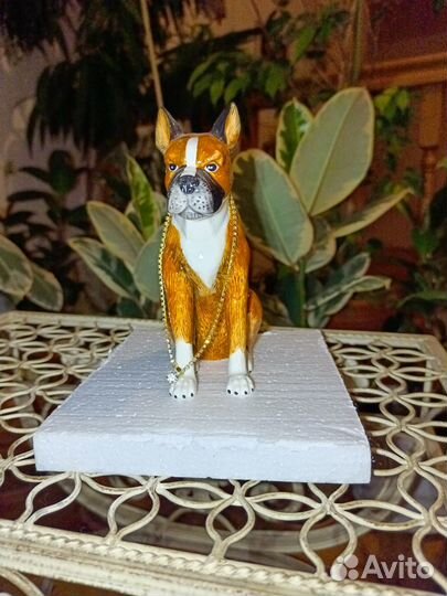 Статуэтка собака