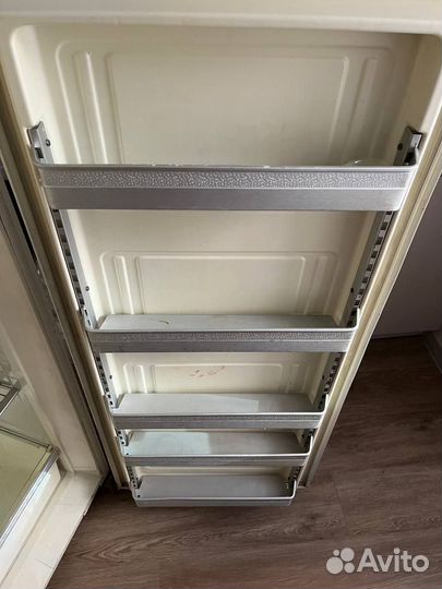 Холодильник ЗИЛ