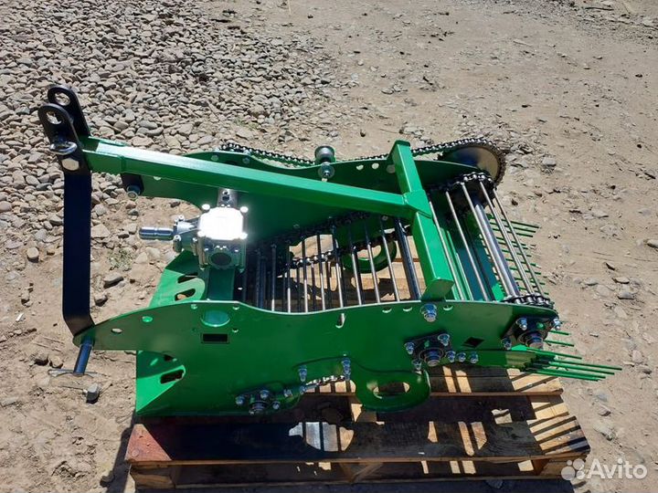 Транспортерная копалка для минитрактора