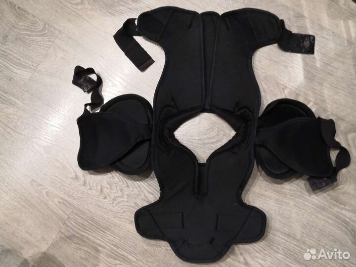 Нагрудник хоккейный детский easton