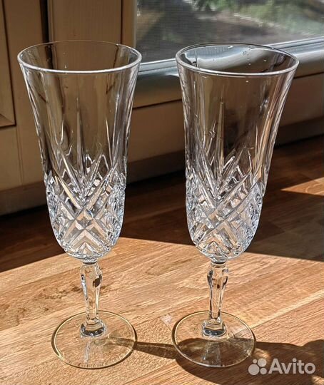 Хрустальные бокалы для шампанского
