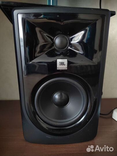 Колонка (студийный монитор) jbl 305 пмк2