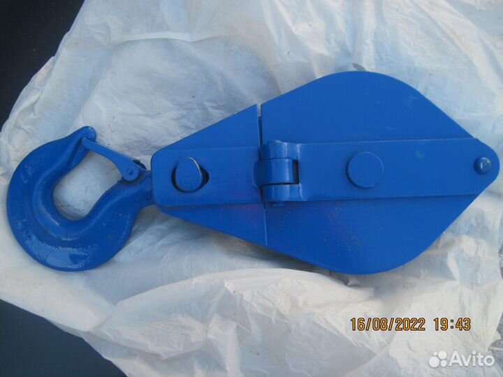 Блок шкивовый однорольный с крюком 2т СССР