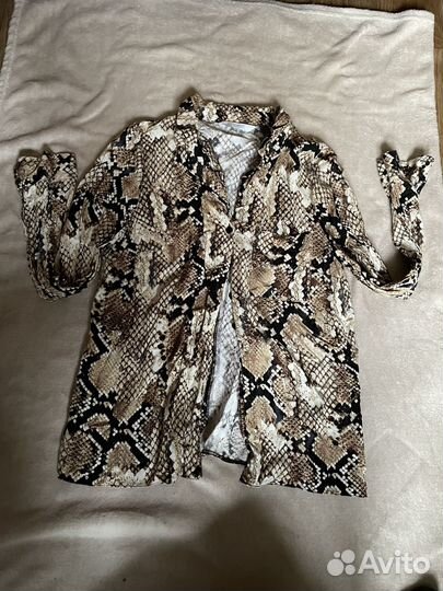 Короб с вещами женскими