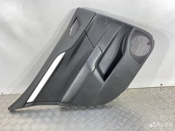 Обшивка боковой двери задняя левая Citroen C4 B73