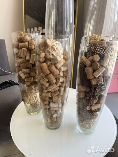 Большая стеклянная ваза